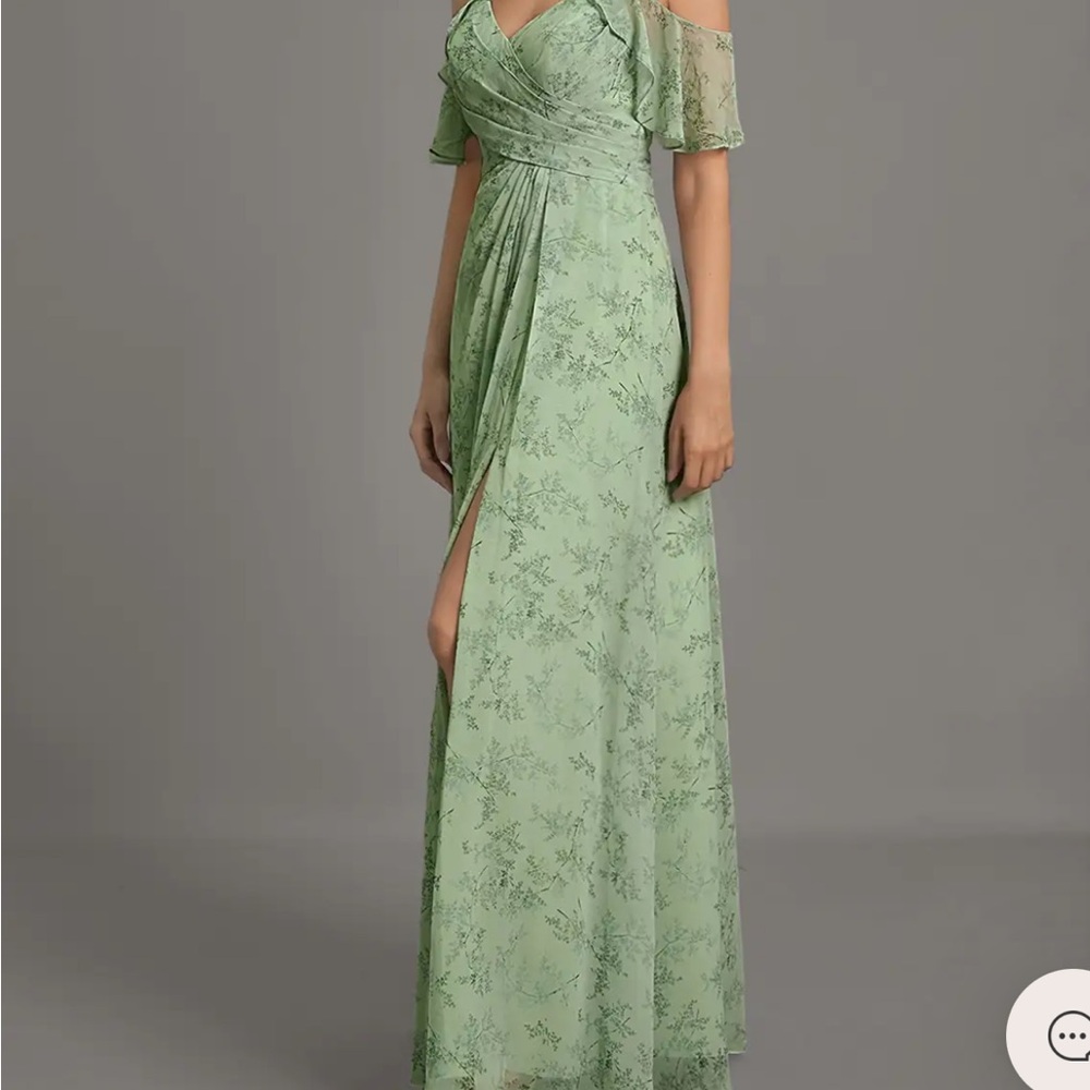 Elegant Green PLUS Floral Women's Dress - Picture 4 of 4